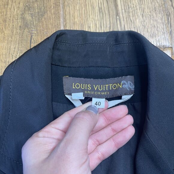 Authentic Louis Vuitton Uniformes Blazer Jacket Black with Gold Accents Sz 40 - Picture 7 of 9